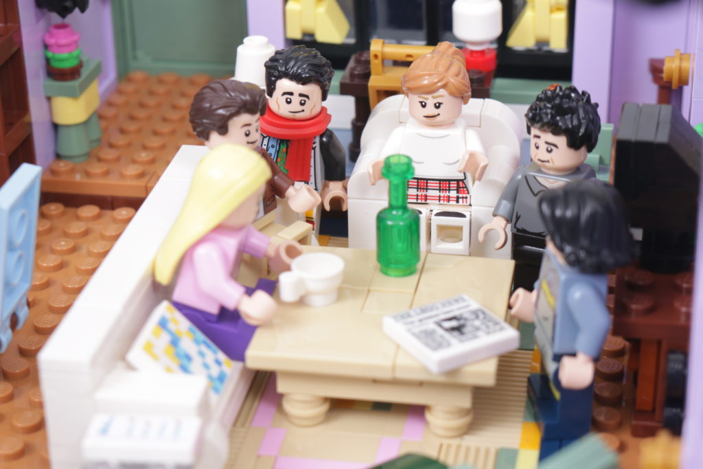 LEGO Creator Expert 10292 Friends Apartments review 62