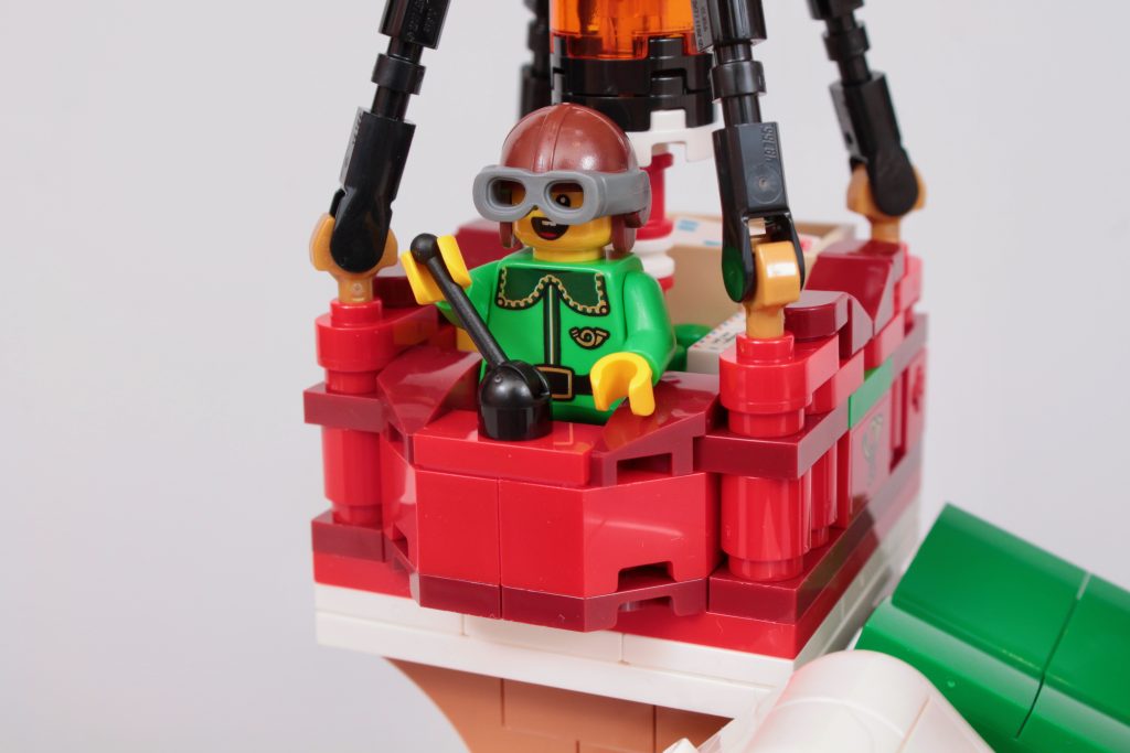 LEGO Winter Village 10339 Santas Post Office review 7 1024x683