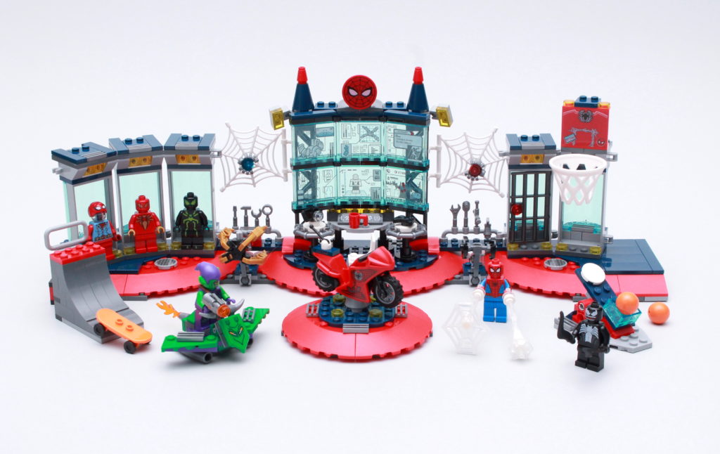 LEGO Marvel 76175 Attack on the Spider Lair review 1