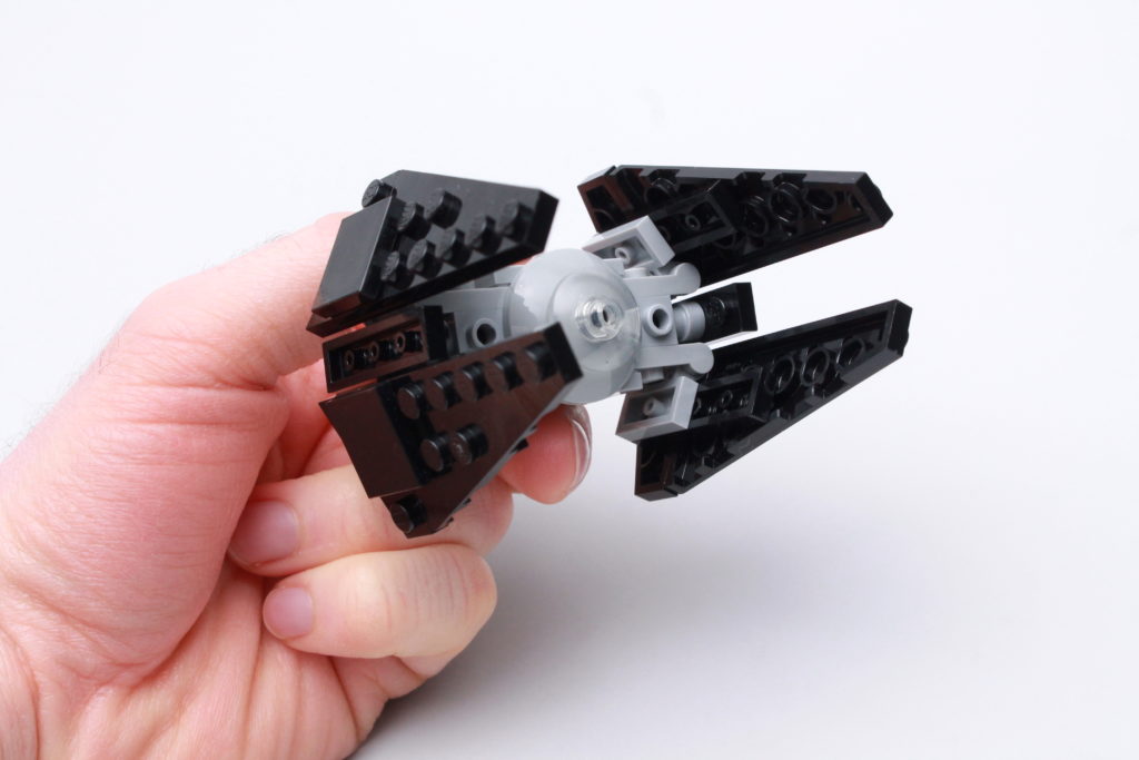 LEGO Star Wars magazine Issue 67 13