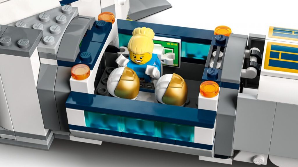 LEGO CITY 60350 Lunar Research Base 6 1024x576
