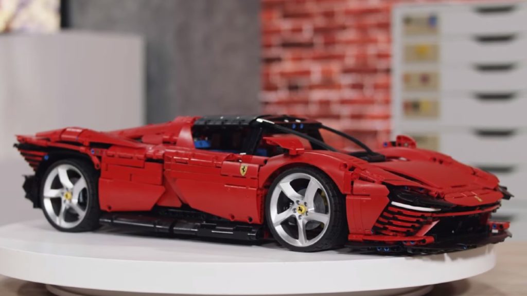 LEGO Technic 42143 Ferrari Daytona SP3 designer video featured 1024x576