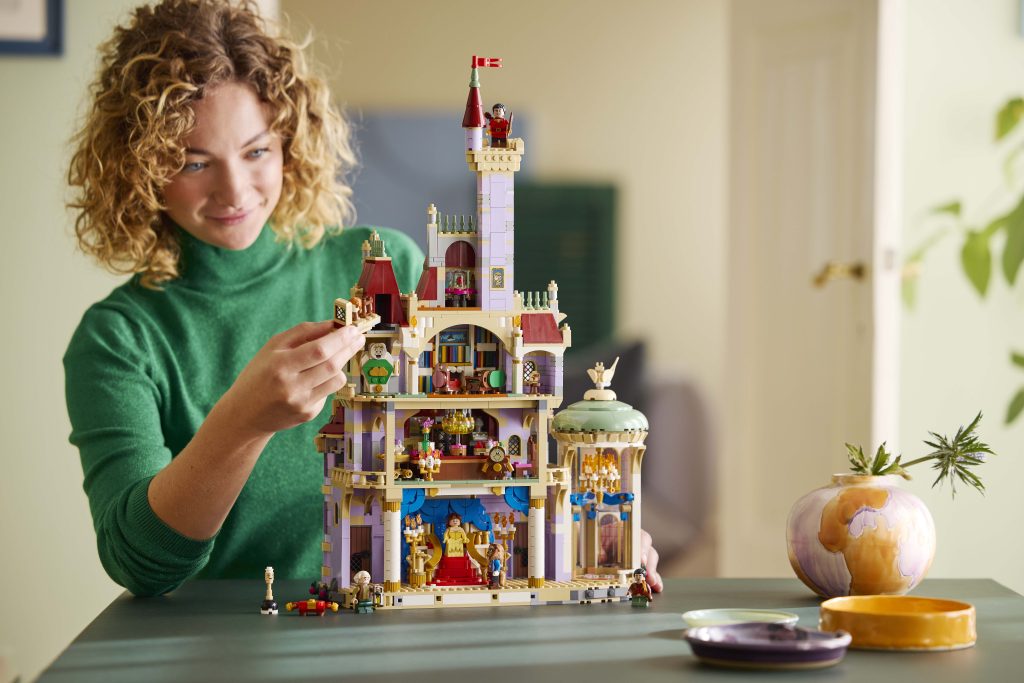 LEGO Disney 43263 Beauty and the Beast Castle 7 1024x683