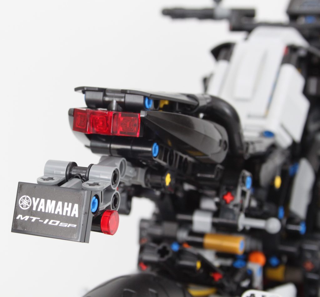 LEGO Technic 42159 Yamaha MT 10 SP review 20 1024x952