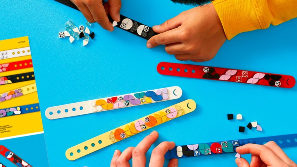 LEGO 41947 Mickey Friends Bracelets Mega Pack lifestyle featured dots 1024x576