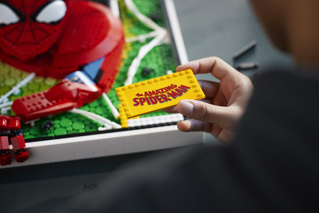 LEGO Art 31209 The Amazing Spider Man 8 1024x683