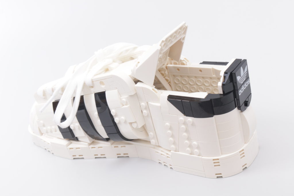LEGO Creator Expert 18 plus 10282 Adidas Superstar review 45