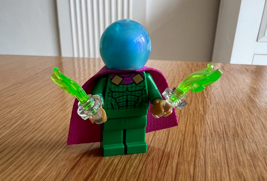 LEGO Spider Man magazine Issue 9 Mysterio minifigure 1024x693