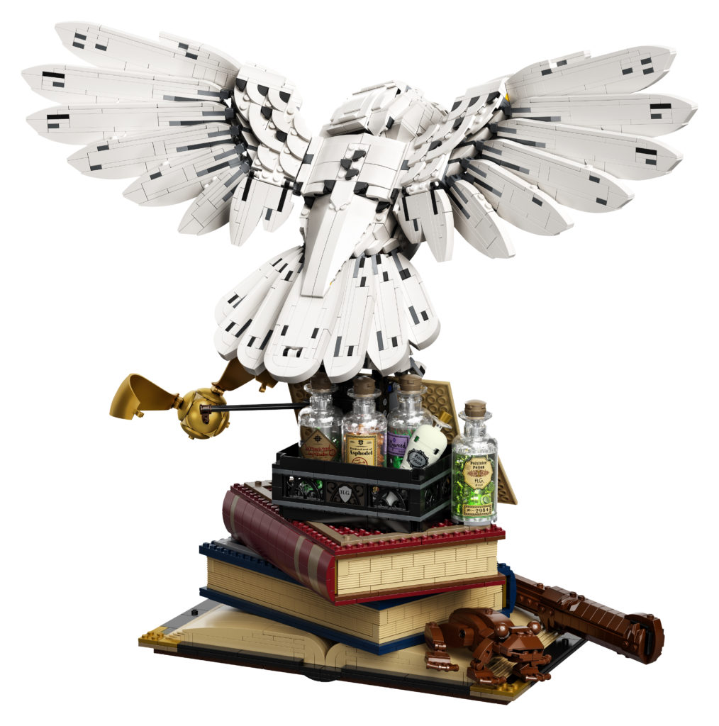 LEGO Harry Potter 76391 Hogwarts Icons Collectors Edition 5