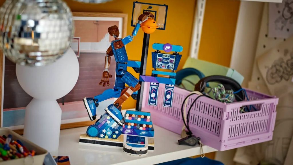 LEGO Nike 43010 lifestyle featured 1024x576