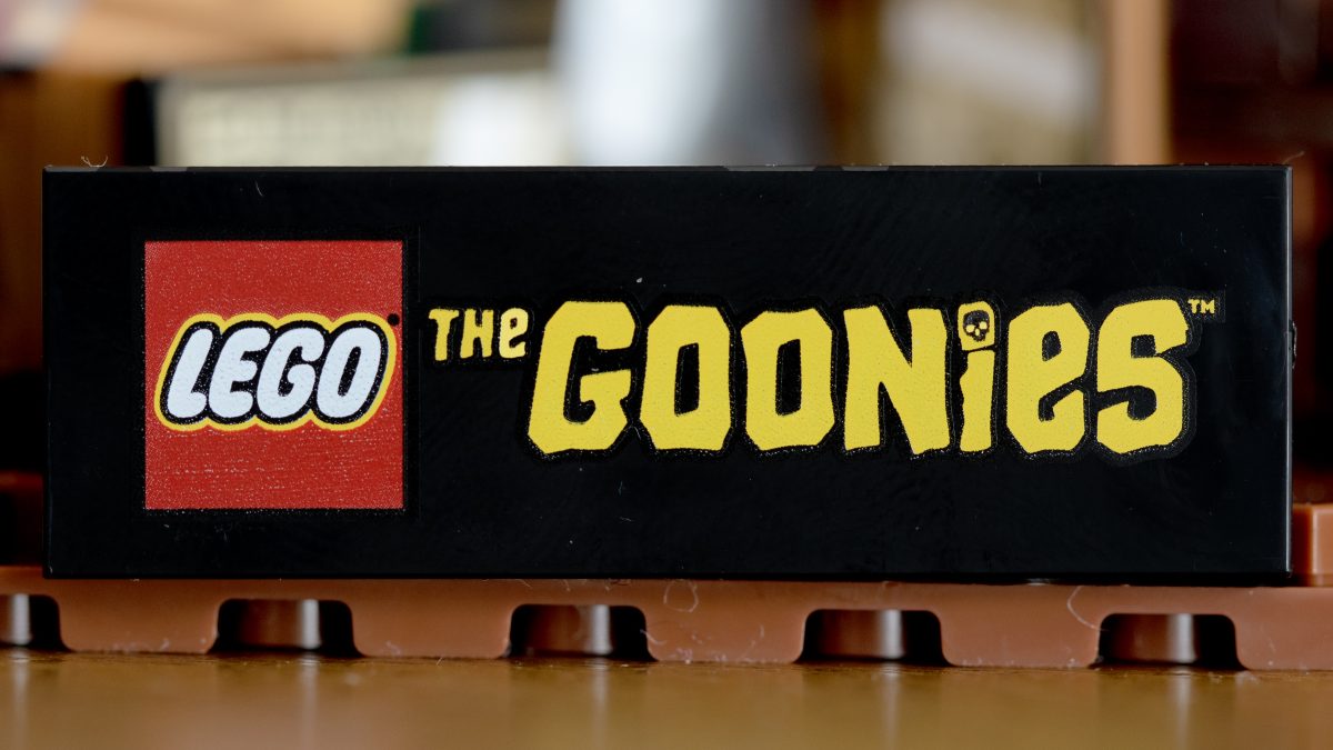 LEGO The Goonies 40773 The Walshes Attic GWP 15 1200x675