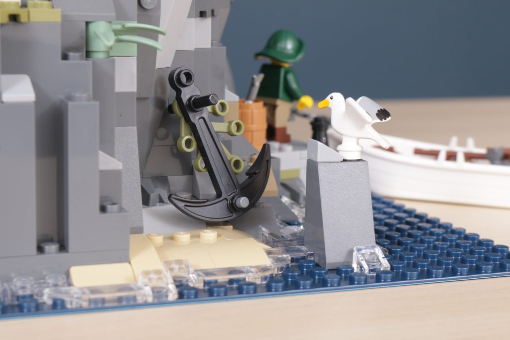 LEGO Ideas 21335 Motorised Lighthouse review 16 1024x683