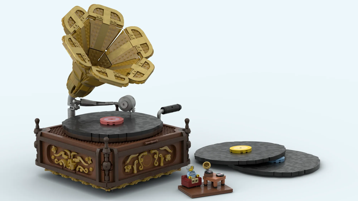 LEGO Ideas Vintage Record Player manages to wind up 10K supporters
