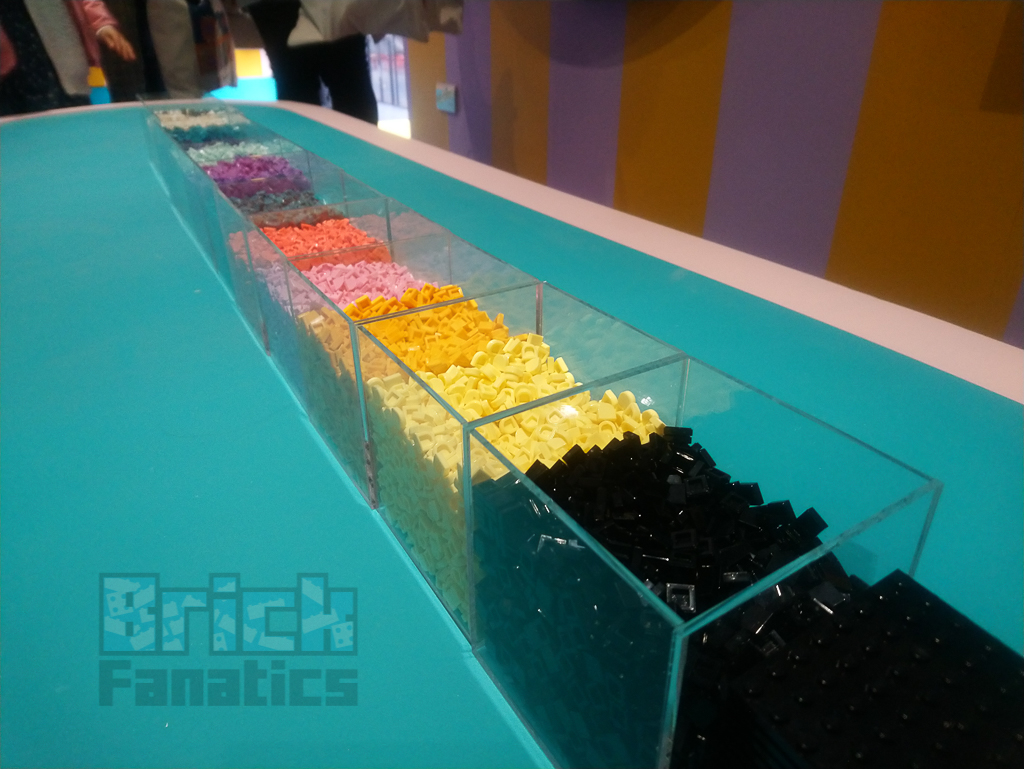 LEGO HOUSE OF DOTS inside 11