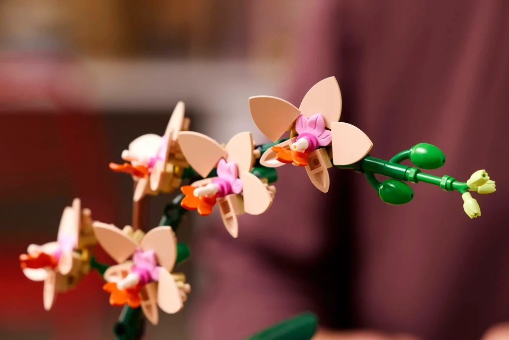 LEGO Botanicals 10343 Mini Orchid 7 1024x684