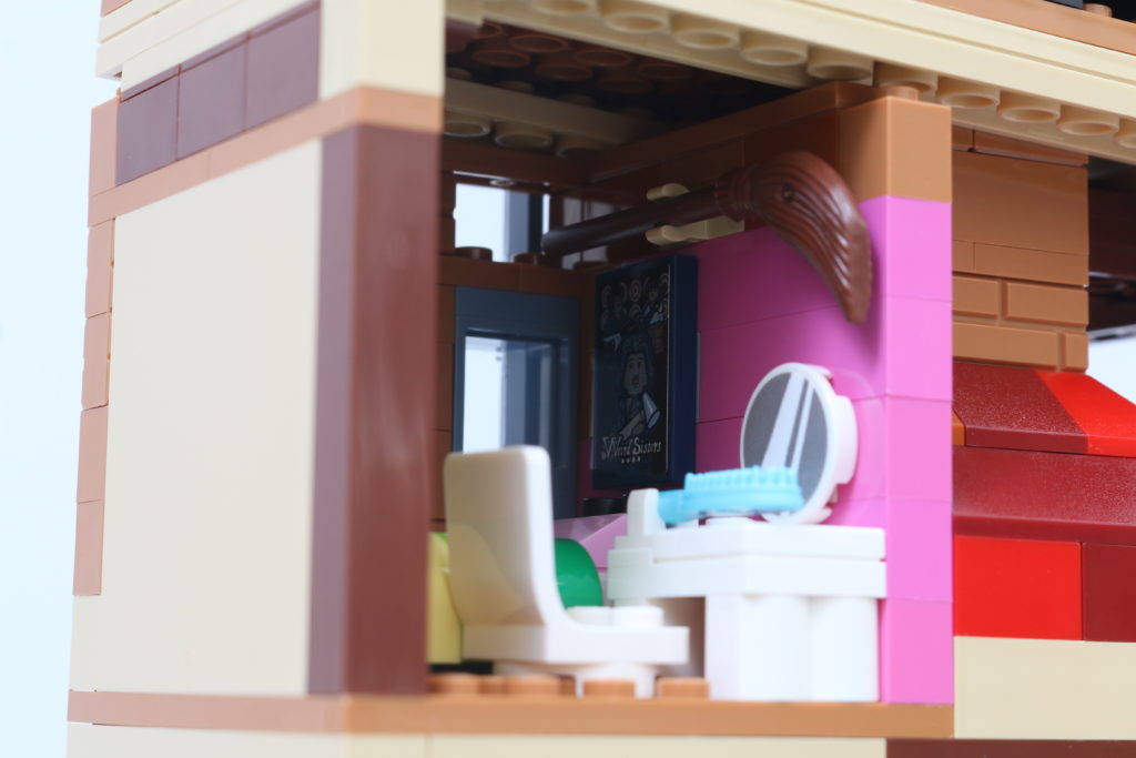 LEGO Harry Potter 75980 Attack on the Burrow review 48