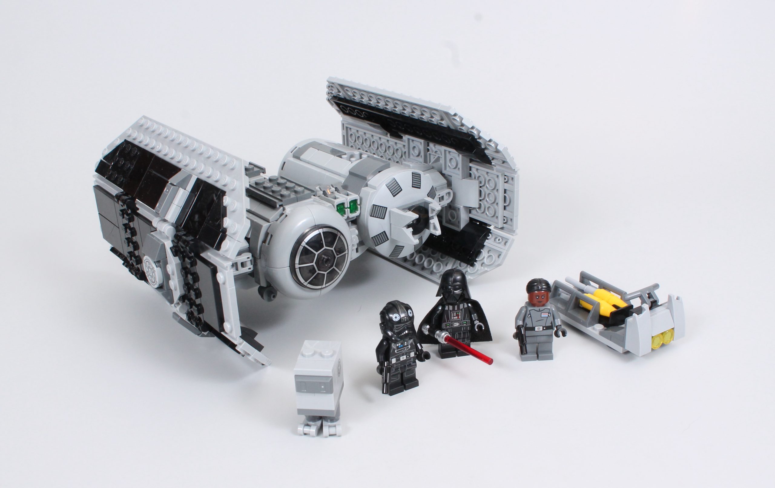 LEGO Star Wars 75347 TIE Bomber review 2 scaled
