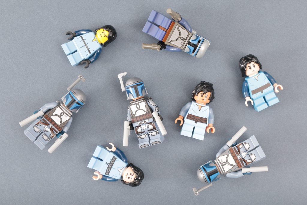 LEGO Star Wars 75409 Jango Fetts Starship minifigures review 45 1024x683