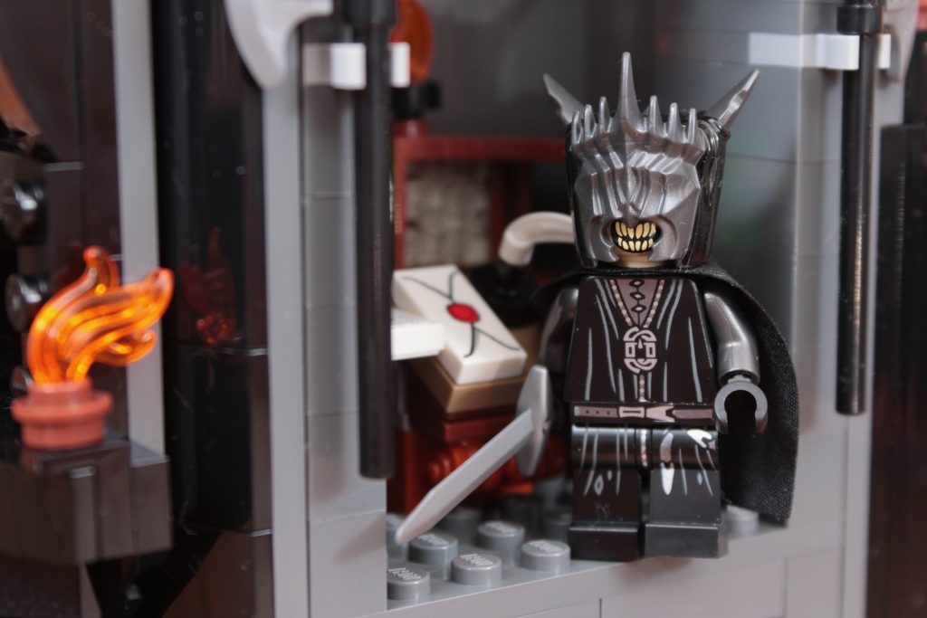 LEGO Icons 10333 The Lord of the Rings Barad dur review 51 1024x683