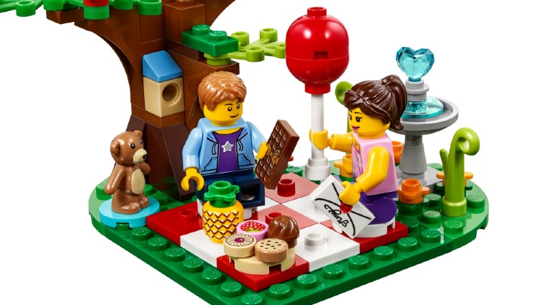 Top five LEGO couples spending Valentine's Day together