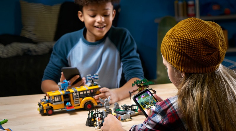 LEGO Hidden Side app demo elicits negative reaction