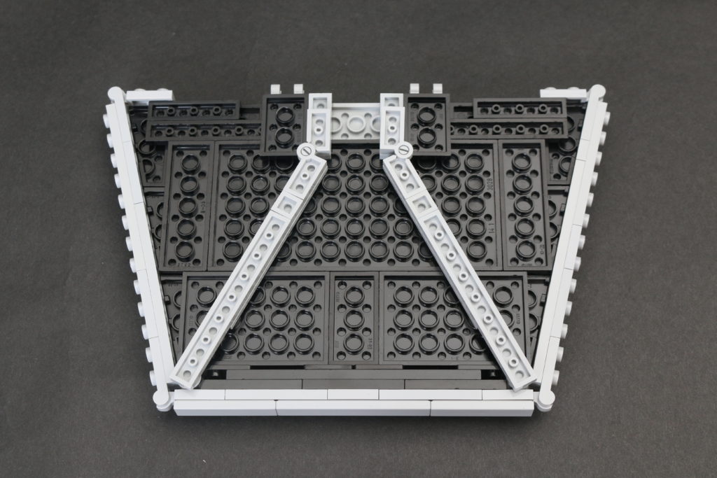 Build a LEGO Mandalorian Outland folding TIE Fighter 10