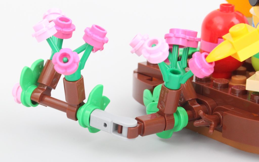 LEGO Seasonal 40639 Birds Nest review 4 1024x642