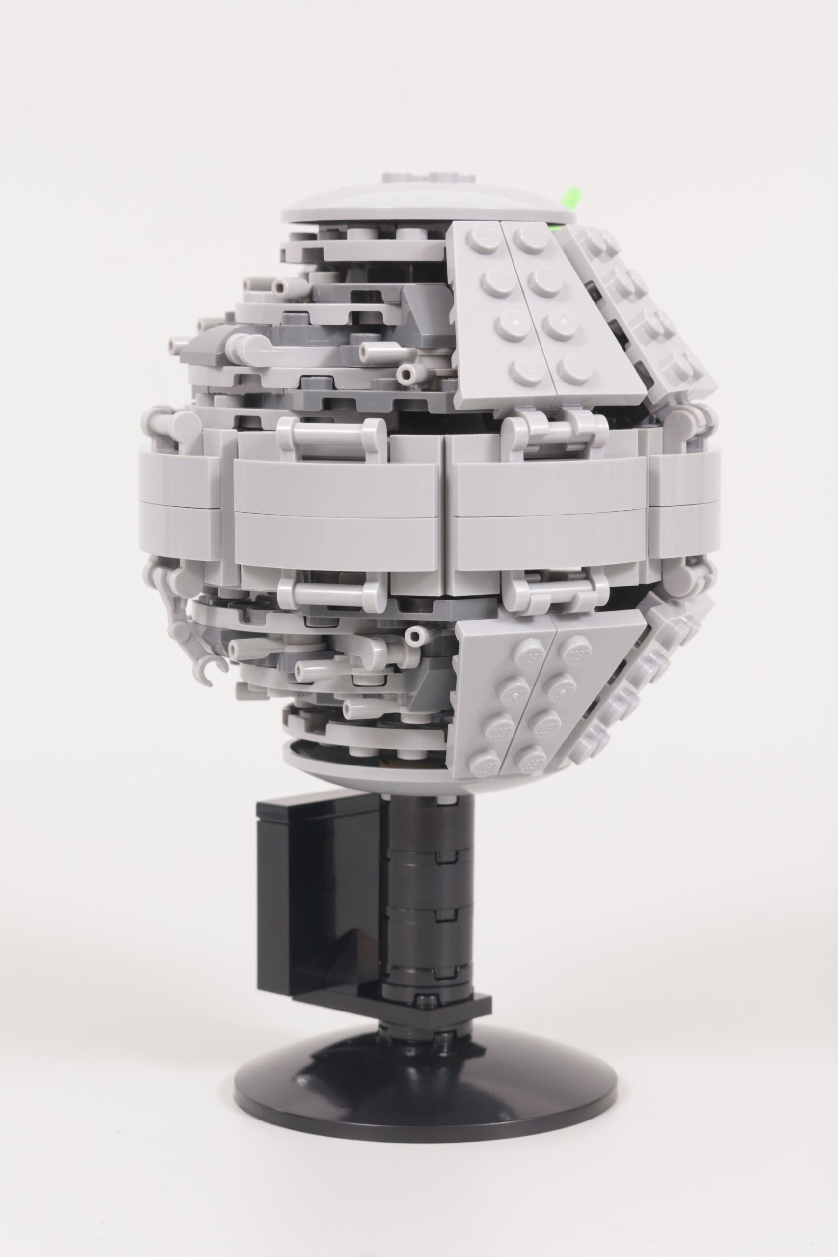 May the 4th LEGO Star Wars 40591 Death Star II gift with purchase gwp feature 4 scaled