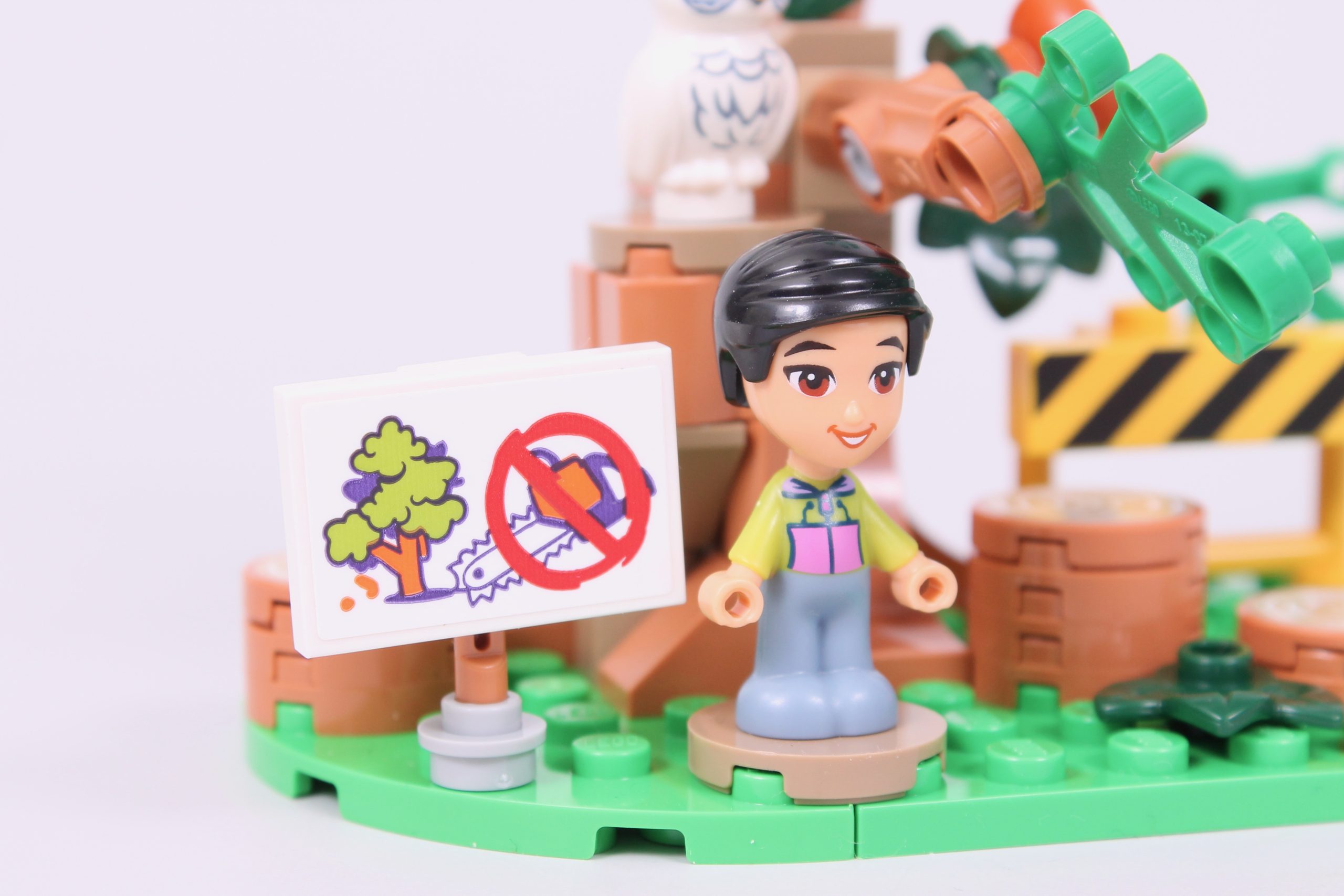 LEGO Friends 41749 Newsroom Van narrative 2 scaled
