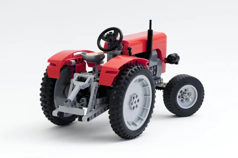 LEGO Ideas Classic Tractor 4