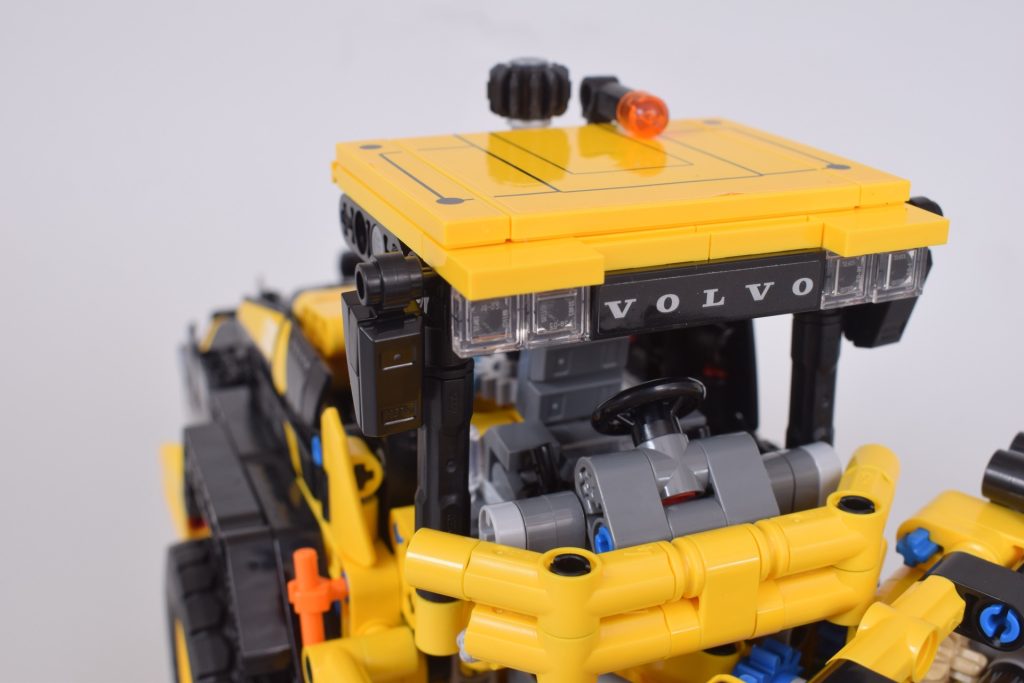 LEGO Technic 42209 Volvo L120 Electric Wheel Loader review 6 1024x683