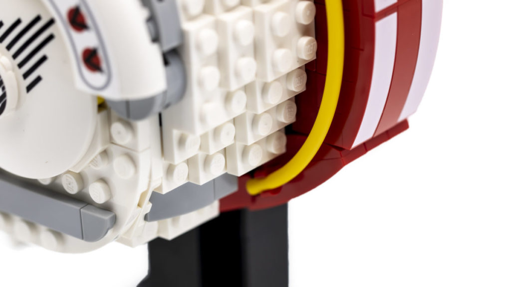 75327 Luke Skywalker Red Five Helmet 15 1024x576