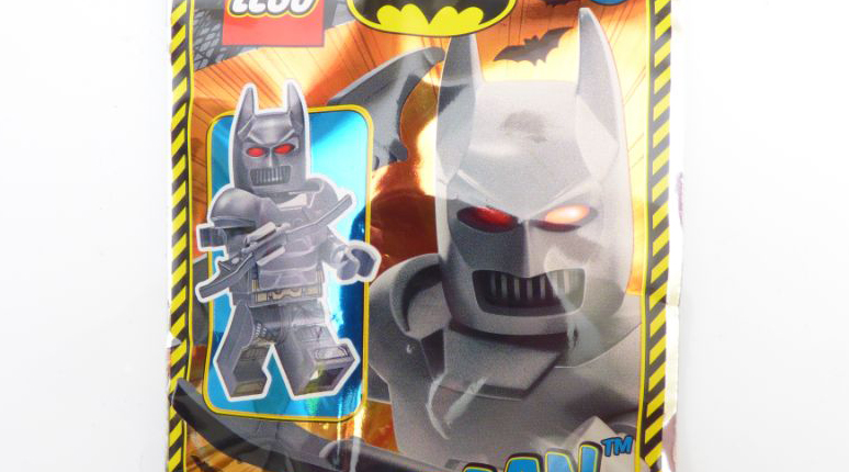 LEGO Batman magazine #6 comes with Armoured Batman minifigure