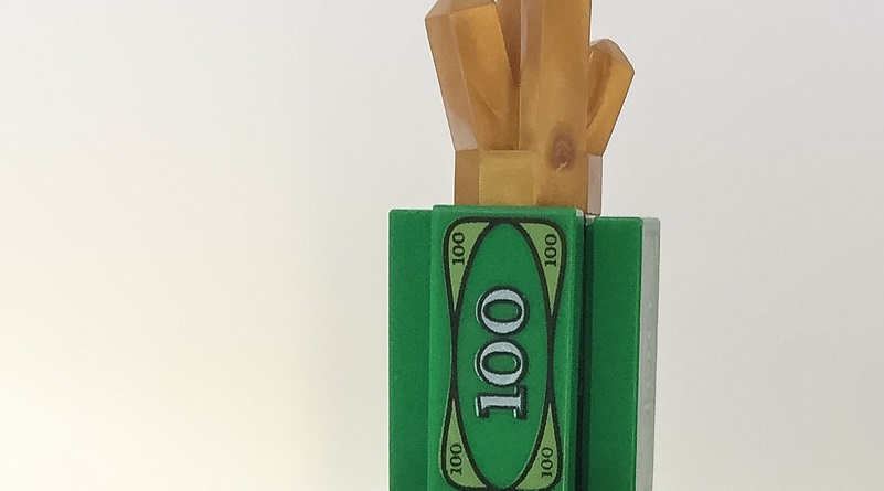 Brick Pic of the Day: Money doesn't grow on (Christmas) trees