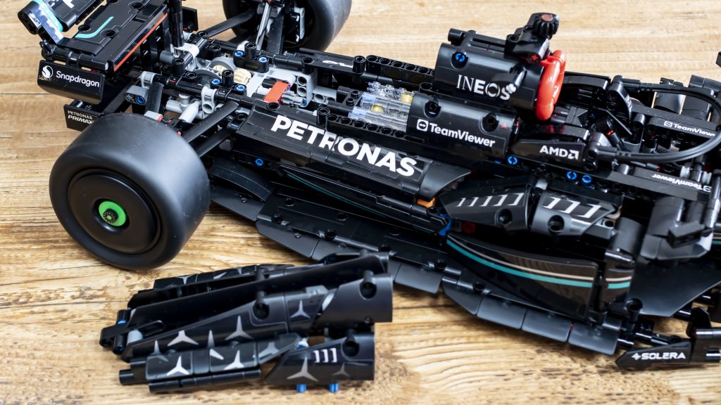LEGO Technic 42171 Mercedes AMG F1 W14 E Performance 32 1024x576