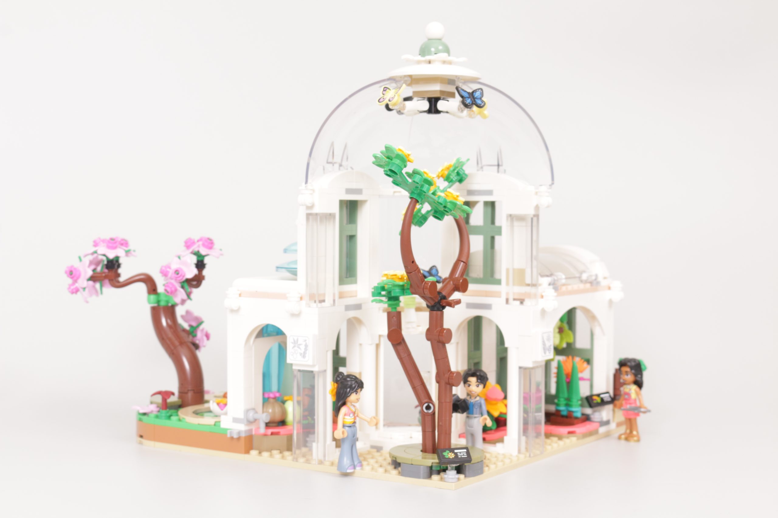 LEGO Friends 41757 Botanical Garden review 16 scaled