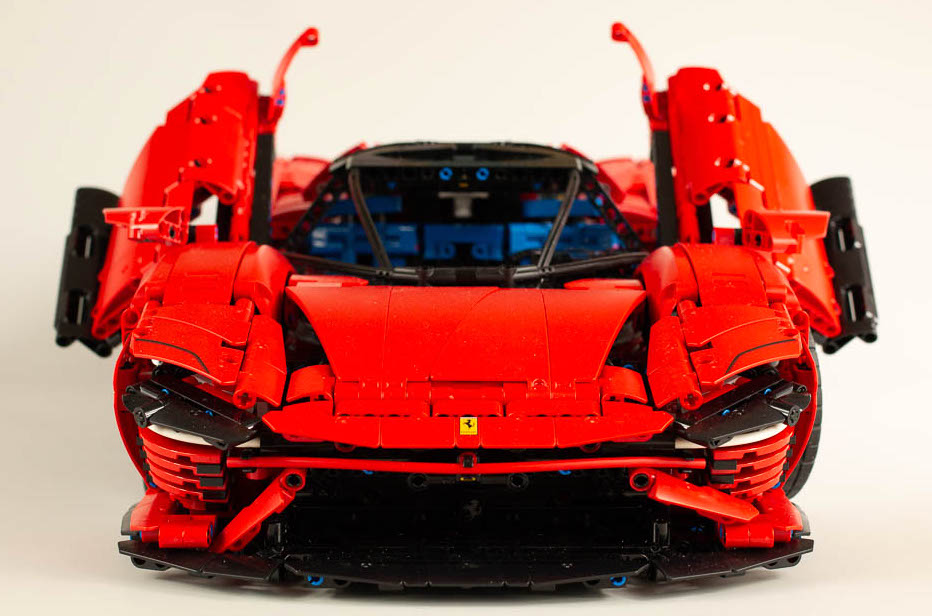 LEGO Technic 42143 Ferrari Daytona SP3 24