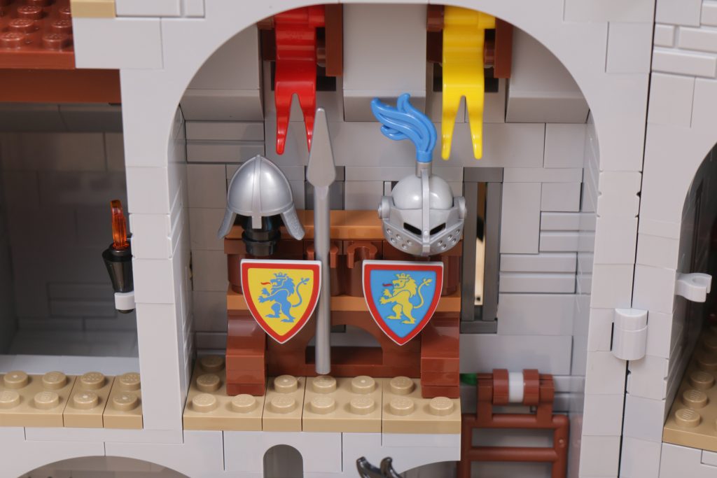 LEGO ICONS 10305 Lion Knights Castle review 27 1024x683