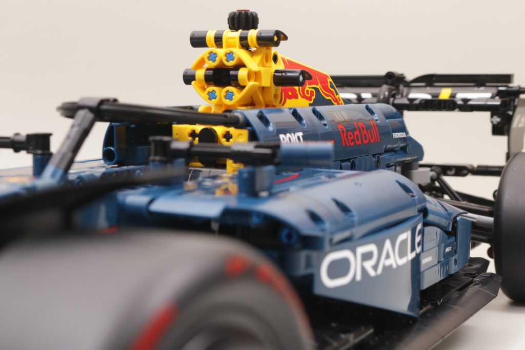 LEGO Technic 42206 Oracle Red Bull Racing RB20 F1 Car review 38 1024x683