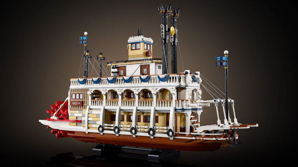 LEGO Ideas 21356 River Steamboat pays homage to classic Pirates sets