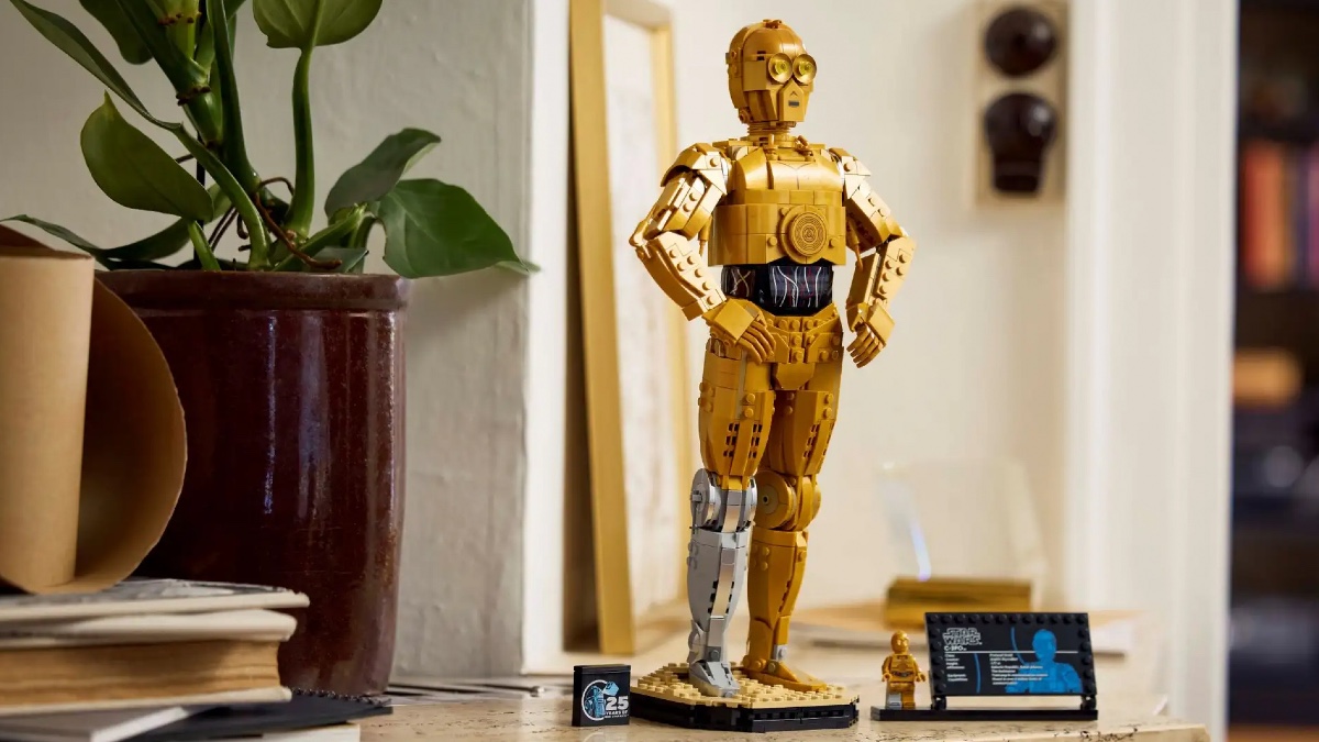75398 C-3PO sets a shiny new record for LEGO Star Wars