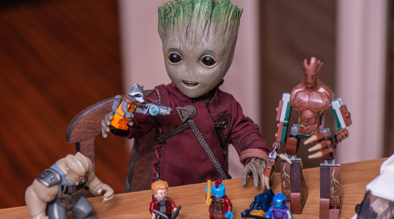 Brick Pic of the Day: Groot at play