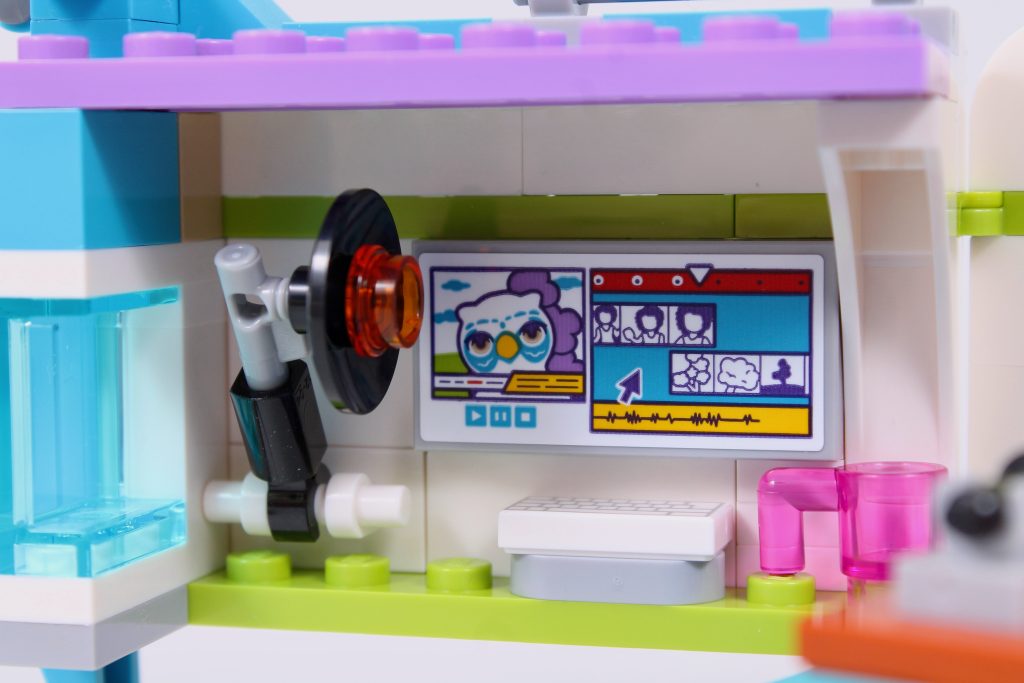 LEGO Friends 41749 Newsroom Van review 8 1024x683