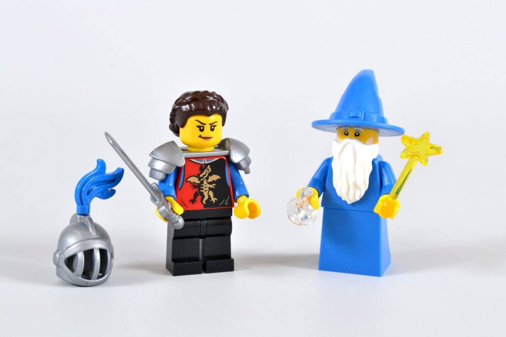 LEGO 40601 Majistos Magical Workshop 30 1024x683
