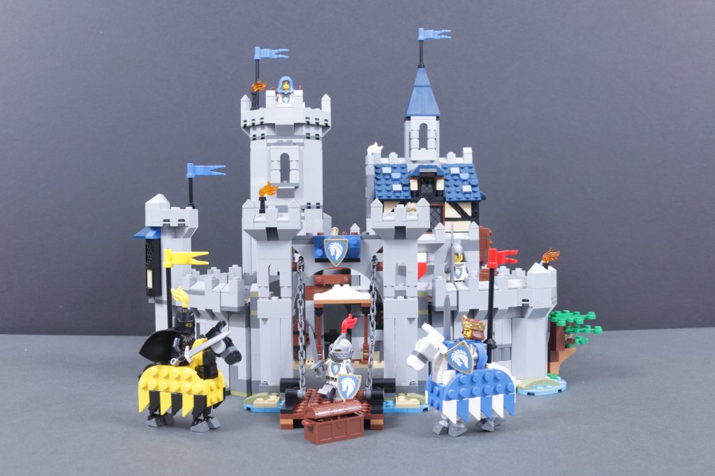 LEGO Creator 3 in 1 31168 Medieval Horse Knight Castle review 3 1024x683