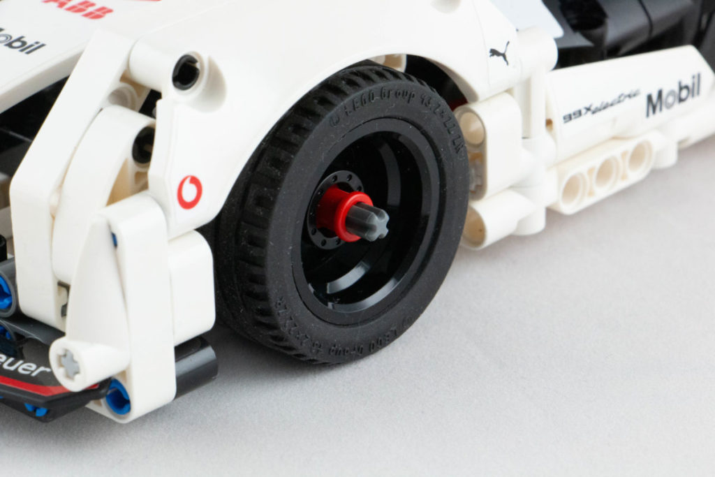 Technic 42137 Porsche 36 1024x683