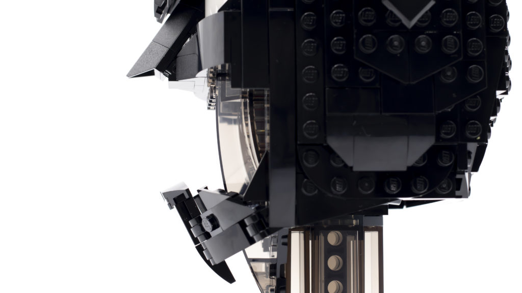 LEGO DC Batman 76182 Batman Cowl 16