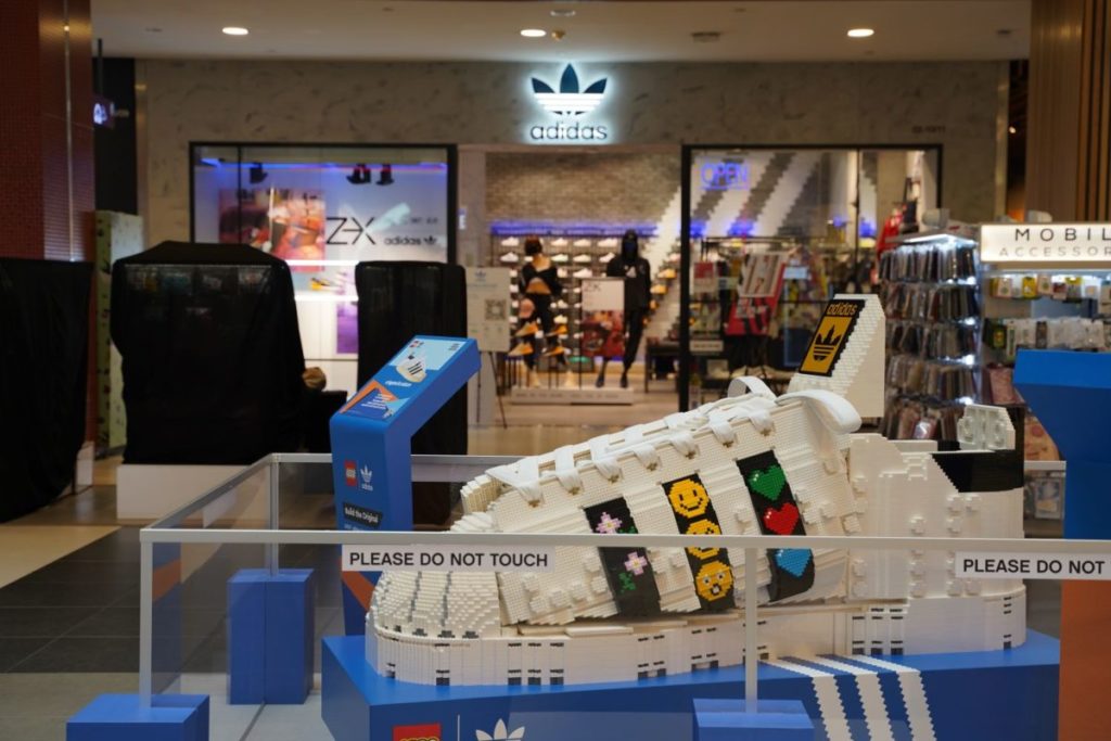 Giant 10282 Lego Adidas 6 1024x683