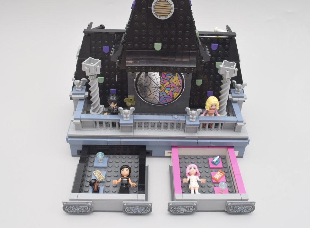 LEGO Wednesday 76781 Wednesday Enids Dorm Room review 12 1024x754