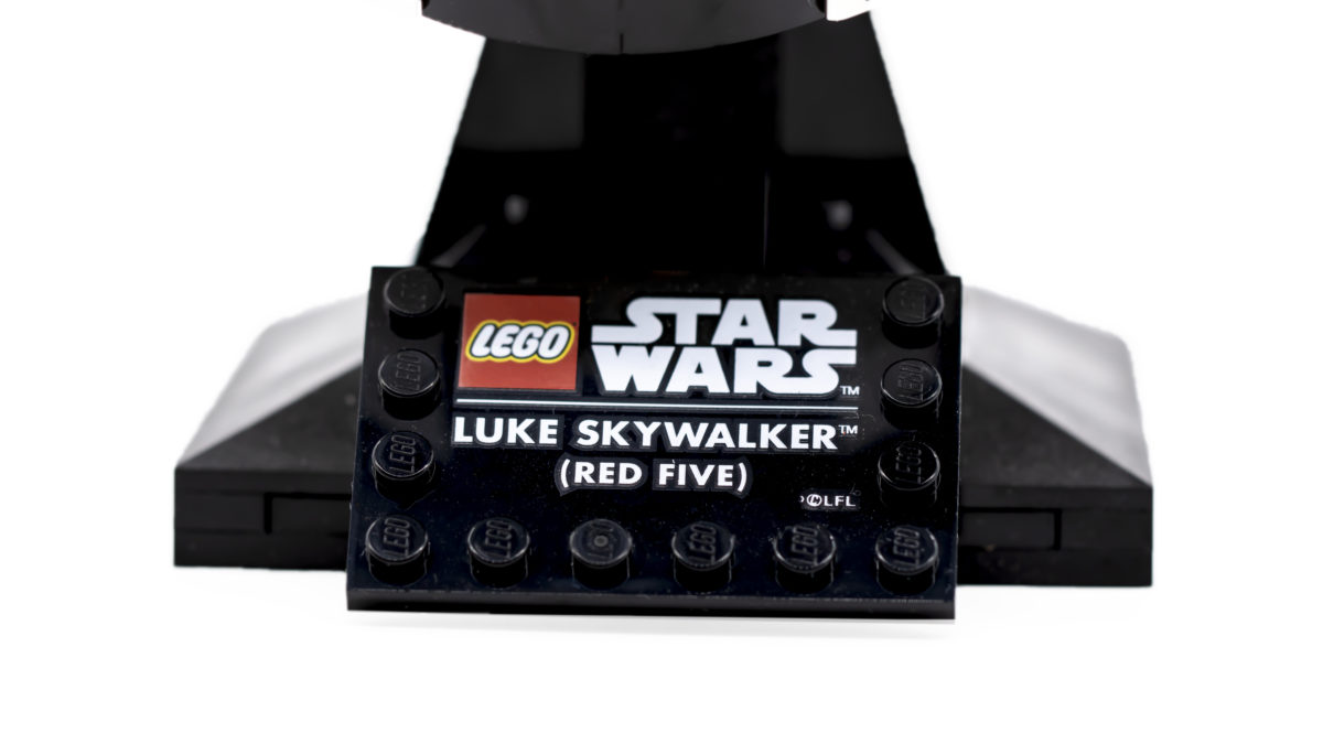 75327 Luke Skywalker Red Five Helmet 21